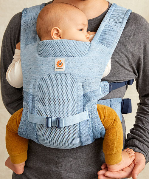 Safe and happy babywearing!