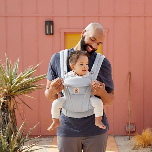 Types of baby carriers and how to wear them