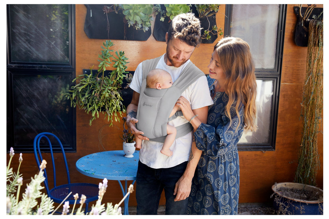 Reduce holiday stress – the benefits of babywearing and nursing