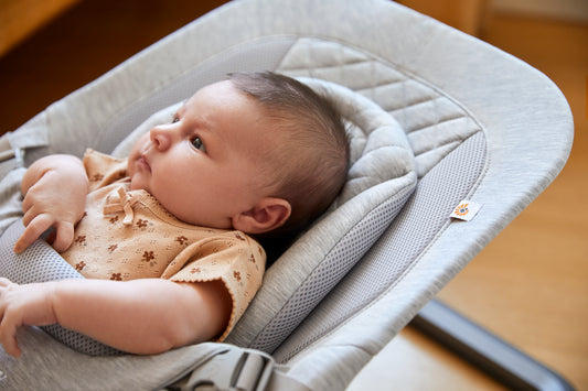 Ergonomic support from day one: with the Ergobaby 3-in-1 Evolve Bouncer