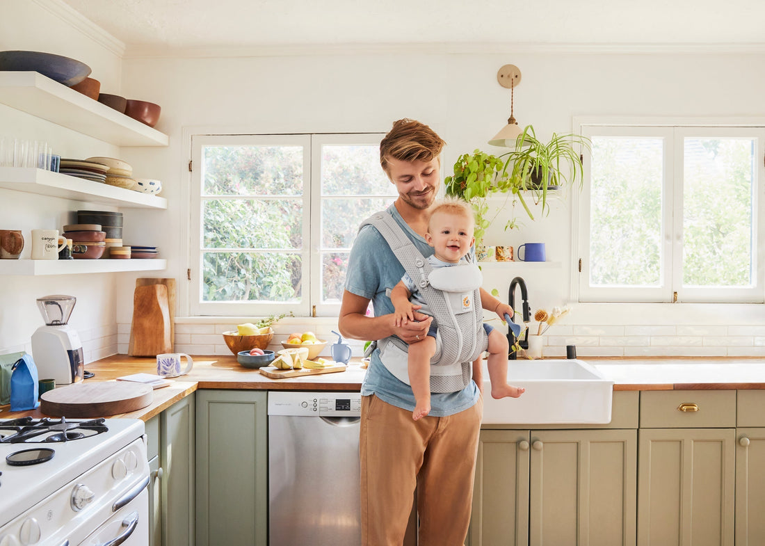How Old Should Your Baby Be To Face Forward In The Baby Carrier?