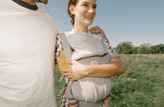 How to Babywear Safely: A Parent’s Guide