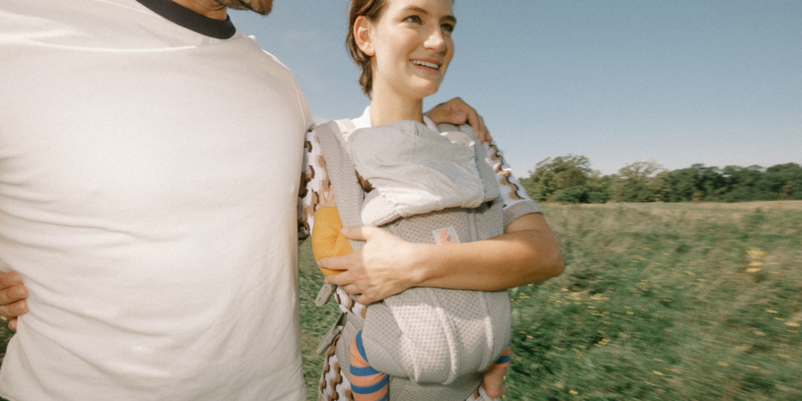 How to Babywear Safely: A Parent’s Guide