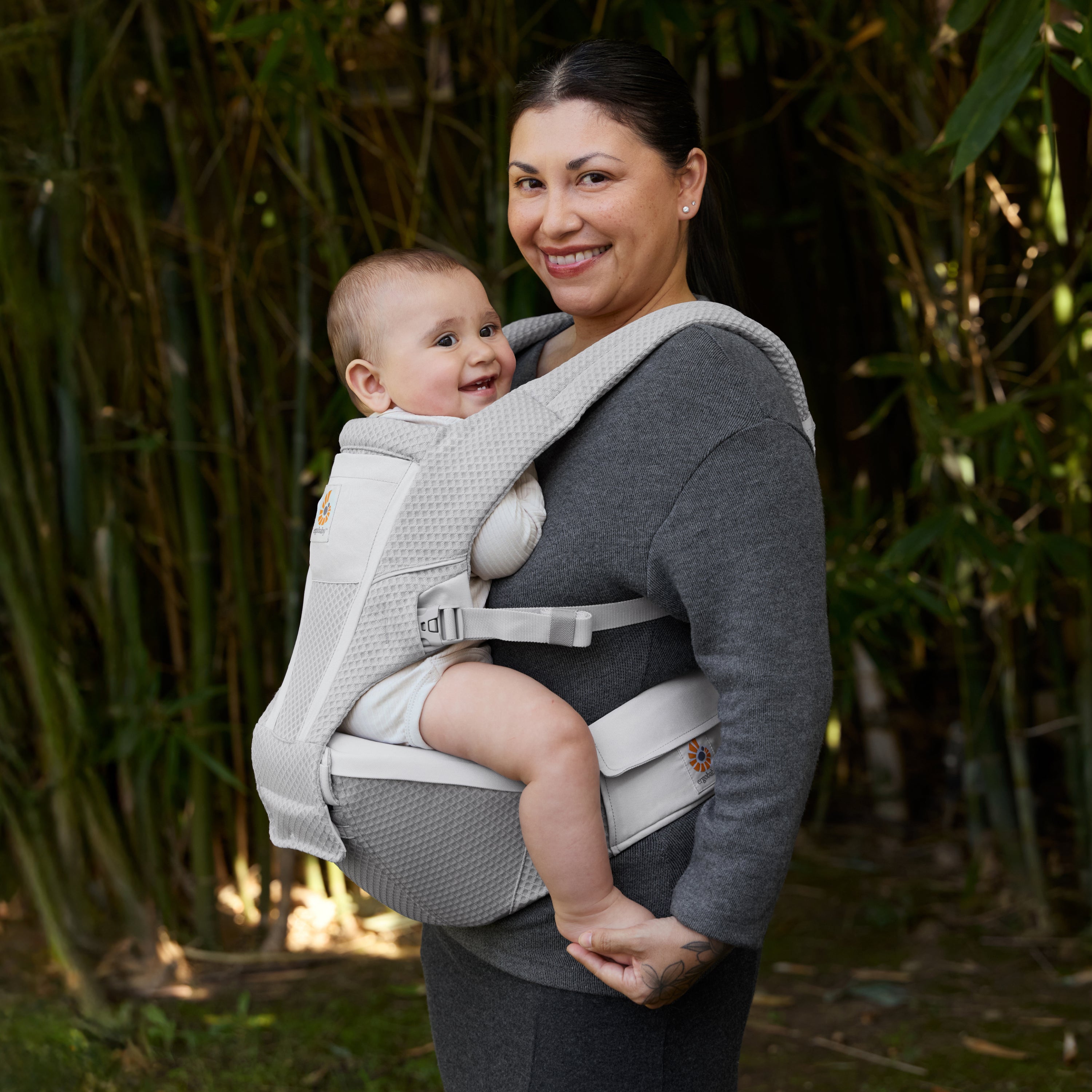 Alta Hip Seat Baby Carrier - Pearl Grey – Ergobaby Australia
