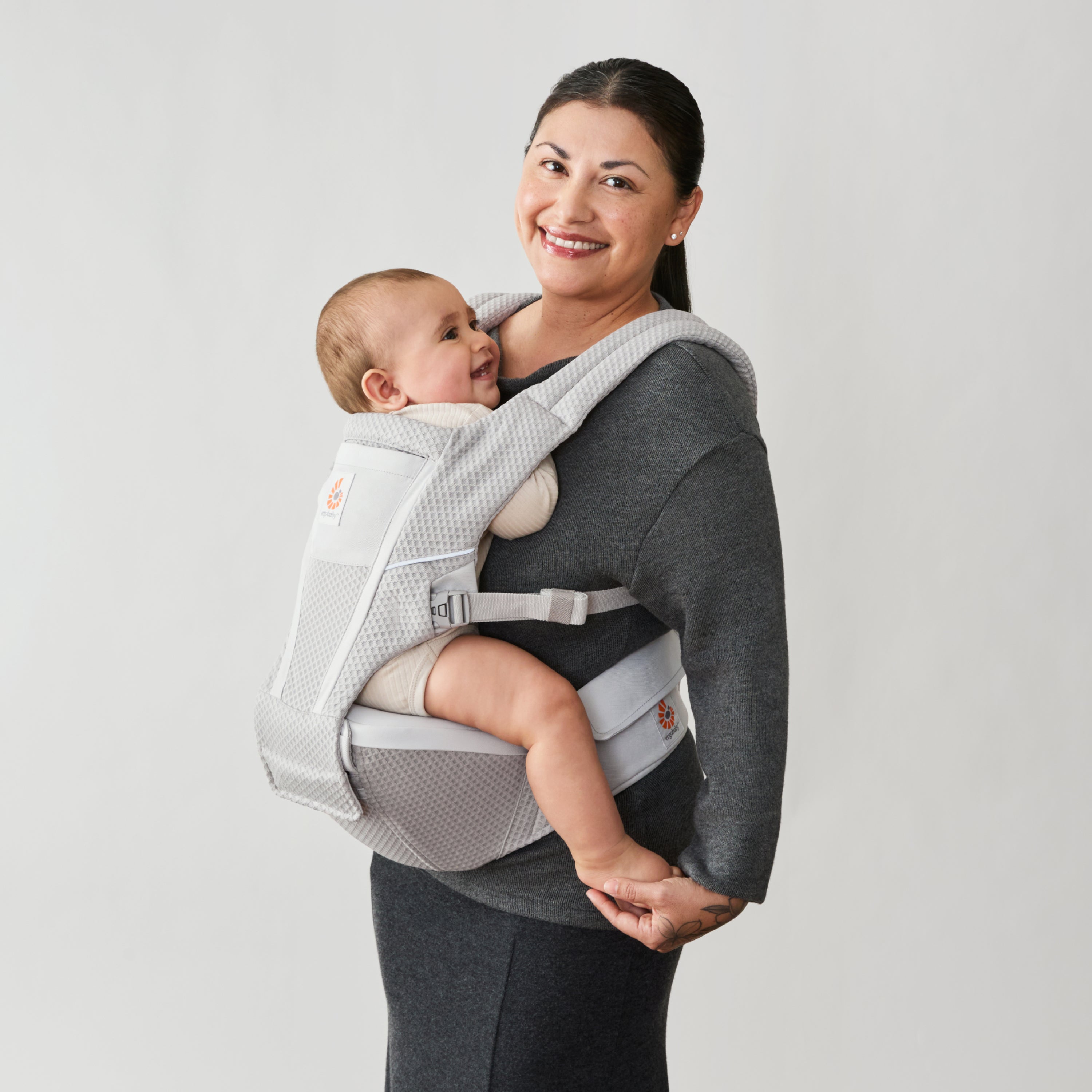 Alta Hip Seat Baby Carrier - Pearl Grey