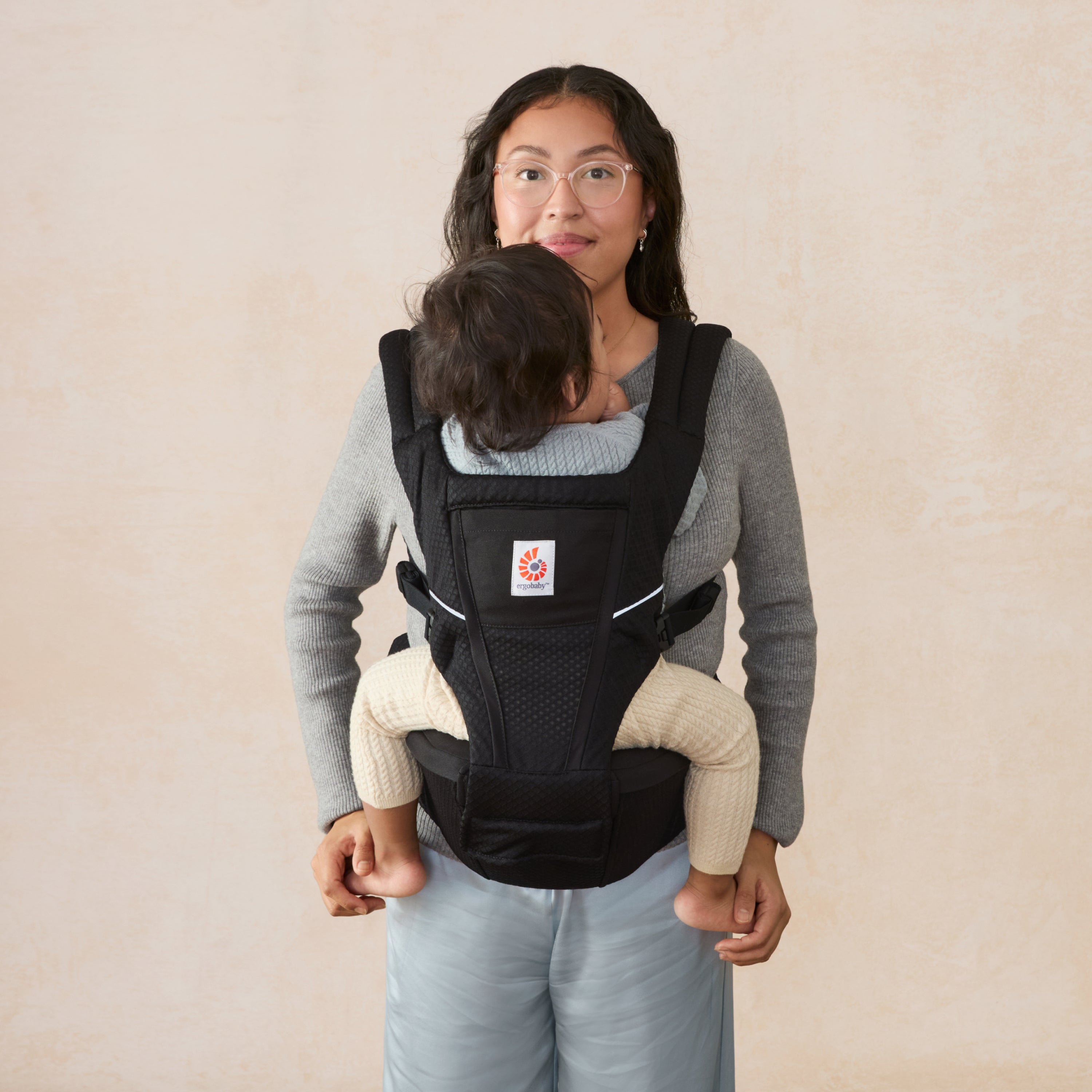 Alta Hip Seat Baby Carrier - Onyx Black – Ergobaby Australia