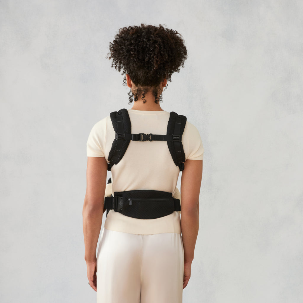 Omni Deluxe Mesh Baby Carrier - Onyx Black