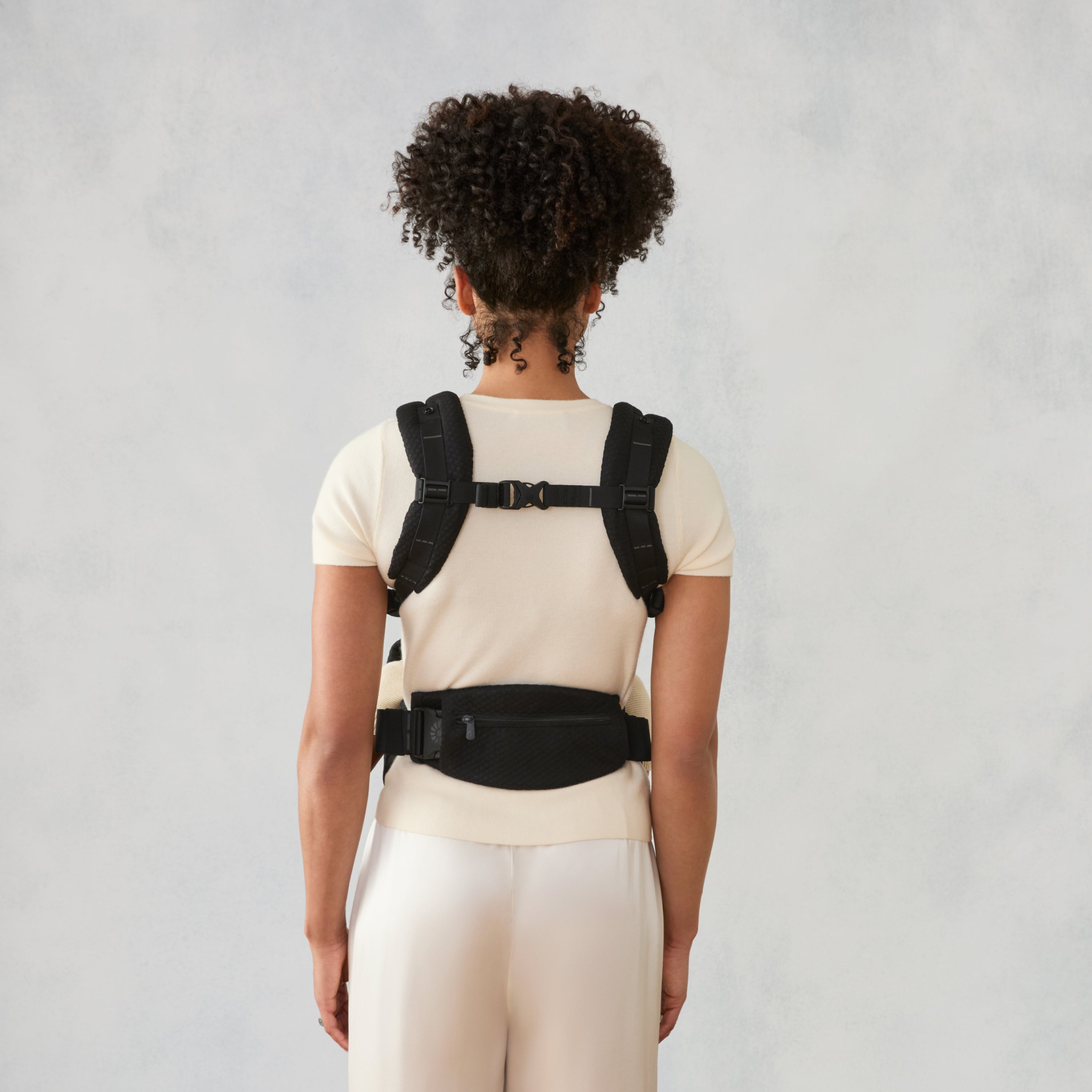 Omni Deluxe Mesh Baby Carrier - Onyx Black