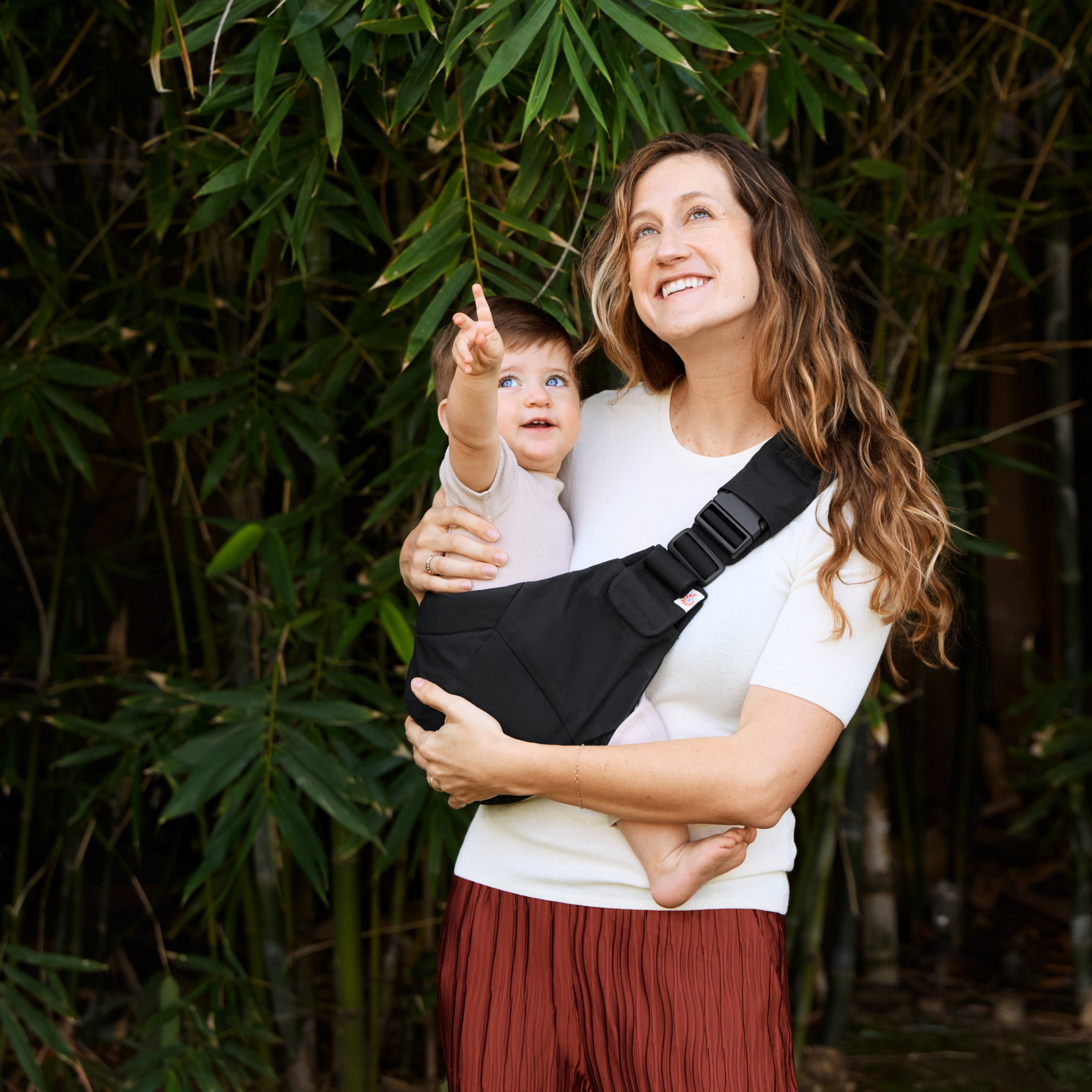 Upsie Sling Carrier - Onyx Black