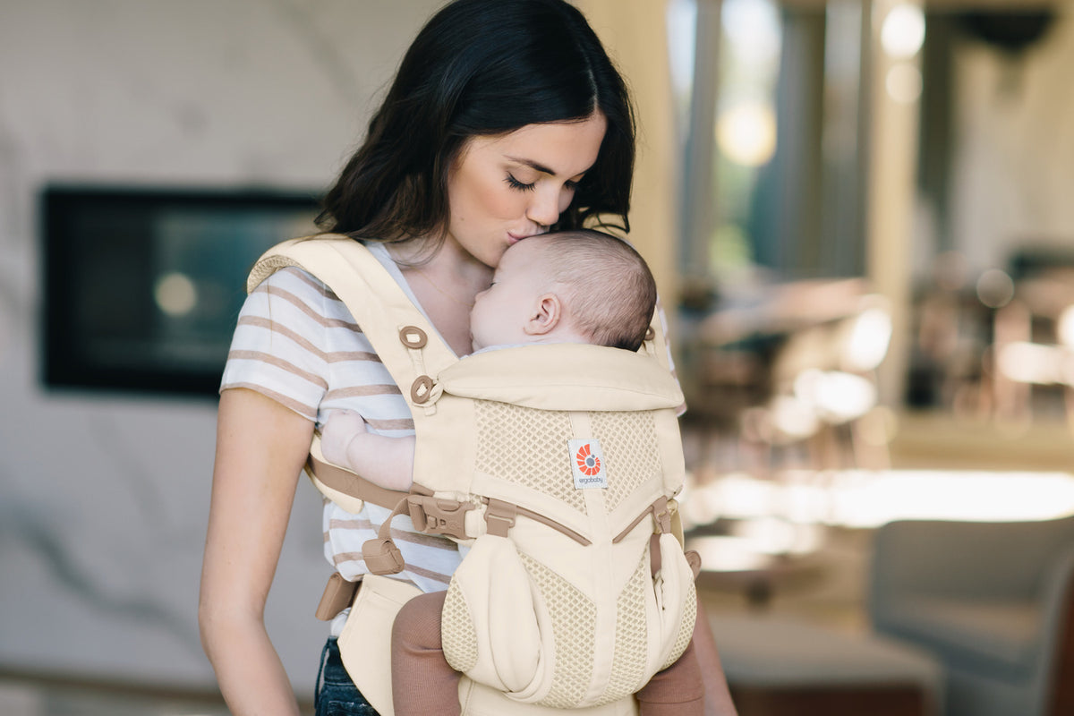 Omni Classic Original Mesh Baby Carrier - Luminous Ivory