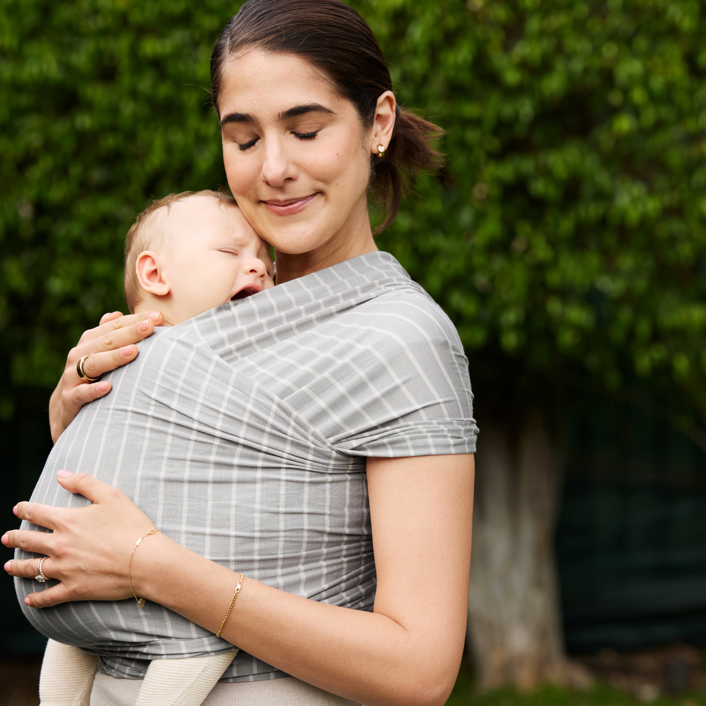 Aura Wrap Sustainable Knit - Grey Stripes