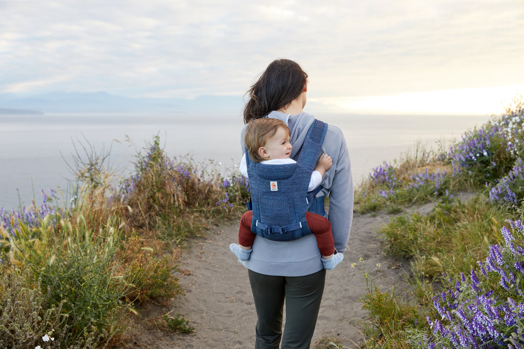 Newborn Screenung Rack Aerloom Baby Carrier - Aurora – Ergobaby Australia